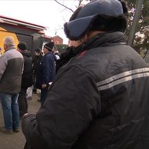 Volonteri dijele hranu u Petrinji