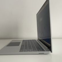 Surface Laptop Go - 7