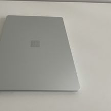 Surface Laptop Go - 8
