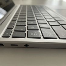 Surface Laptop Go - 9