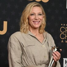 Cate Blanchett u lanenom kompletu na crvenom tepihu