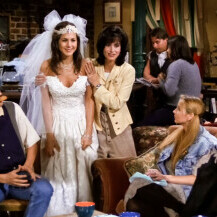 Rachel Green u vjenčanici u prvoj epizodi prve sezone serije 'Prijatelji' - 7