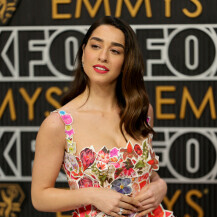 Simona Tabasco u cvjetnoj haljini modne kuće Marni na dodjeli nagrada Emmy - 1