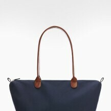 Torba iz Manga dolazi u tri boje i košt 22,99 eura