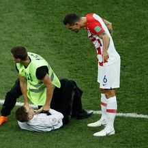 Incident na finalu Hrvatska-Francuska u finalu SP-a u Rusiji (Foto: AFP) - 4