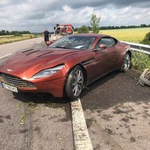 Aston Martin (Foto: englishrussia.com) - 3