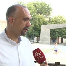 Šime Vičević razgovara sgradonačelnikom Knina o obljetnici Oluje (Foto: Dnevnik.hr) - 1