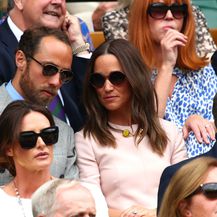 James Middleton i Pippa Middleton u kraljevskoj loži na centralnom terenu Wimbledona
