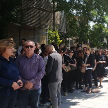 Okupljanje pred Ministarstvom demografije, obitelji, mladih i socijalne politike (Foto: Dnevnik.hr)