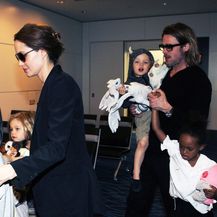 Brad Pitt, Angelina Jolie i njihova djeca (Foto: Profimedia)