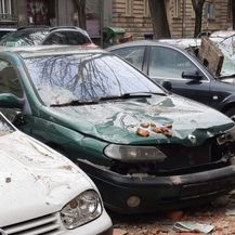 Sugovornici DNEVNIK.hr-a automobil je stradao i u potresu 22. ožujka - 3