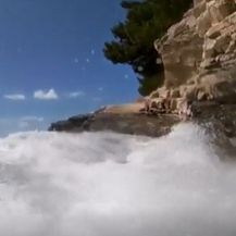 Vjetar uzburkao more - 1