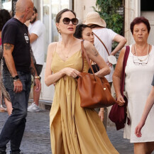 Angelina Jolie u maksi haljini talijanske dizajnerice Alberte Ferretti - 1