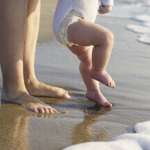Osim dječjeg kupaćeg kostima ili gaćica na plažu možete ponijeti i pelene za kupanje