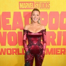 Blake Lively u kombinezonu modne kuće Versace