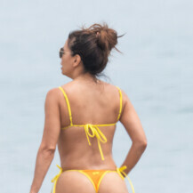 Eva Longoria Baston u bikiniju s tanga gaćicama brenda Goi - 1