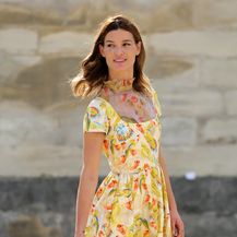 Spoj plave i žute boje u street style izdanju s Tjedna mode