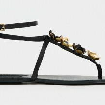 Zara, snižene s 39,95 na 29,99 eura