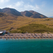 Uvala i plaža Vela luka u Baški na otoku Krku - 4