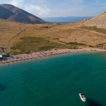 Uvala i plaža Vela luka u Baški na otoku Krku - 7