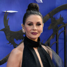 Catherine Zeta-Jones na premijeri druge sezone serije 'Wednesday' u Londonu - 6