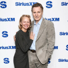 Pamela Anderson i Liam Neeson kombinacija su koja je mnogima ugodno iznenađenje