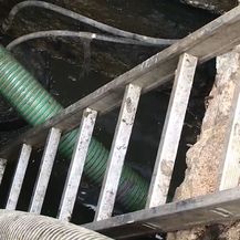 Zapelo čišćenje kanalizacije ispod Straduna (Foto: Dnevnik.hr) - 4