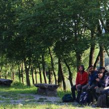 Mladi Sirijci pet dana pješačili od Bosne do Hrvatske (Foto: Radio Mrežnica)