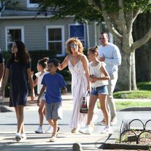 Jennifer ljetuje u Hamptonsu s dečkom Alexom Rodriguezom i djecom