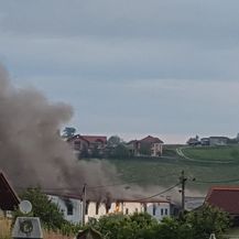 Požar u prihvatnom centru za mgiranti u Velikoj Kladuši (Foto: Facebook/Draga Zlaja Topčagić) - 2