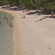 Plaža u Podgori (Foto: Dnevnik.hr)