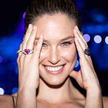 Bar Refaeli (Foto: Instagram)