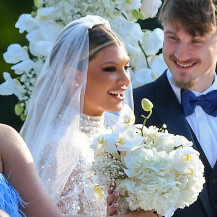 Svjetlucava vjenčanica Dine Dragije, supruge nogometaša Tina Jedvaja