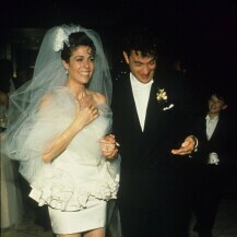 Rita Wilson udala se za Toma Hanksa 1988. godine u mini vjenčanici