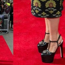Salma Hayek ima Guccijeve Angel platforme s potpeticom od 16,5 cm u svim bojama