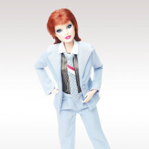 Nova Barbie izgleda kao David Bowie u spotu 