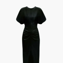 Nina Badrić nosi crnu haljinu s potpisom Victorije Beckham - 2