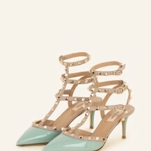 Valentino Rockstud sandale, 950 eura