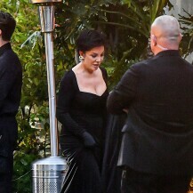 Kris Jenner u crnoj haljini na vjenčanju Stephanie Shepherd i Larryja Jacksona