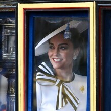 Catherine Middleton u kočiji na ceremoniji Trooping the Colour