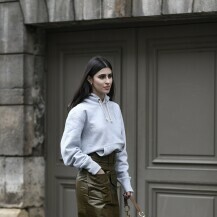 Transparentne natikače u street style izdanju s Tjedna mode