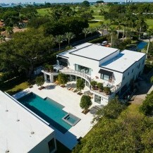 Bazen Ivanke Trump u Miami Beachu