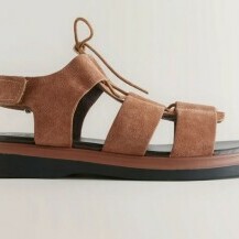 Next, 51 euro