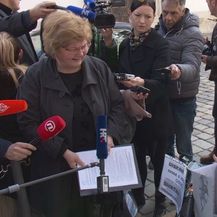 Stjepan Petrušić razgovara s ministricom Nadom Murganić (Dnevnik.hr)