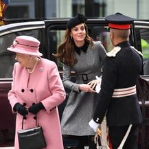 Kate Middleton i kraljica Elizabeta (Foto: Profimedia)