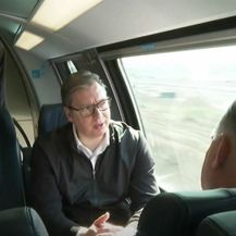 Aleksandar Vučić u vlaku - 2