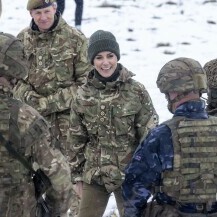 Catherine Middleton u vojnoj uniformi - 4