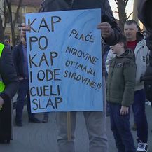 Prosvjed u Vinkovcima zbog poskupljenja vode - 2