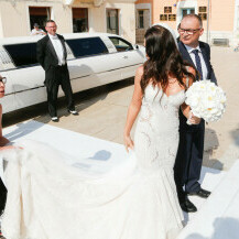 Ivana Vida izgledala je prelijepo u čipkastoj vjenčanici s biserima i raskošnim šlepom
