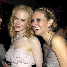 Gwyneth Paltrow i Nicole Kidman na dodjeli Oscara 2002. godine